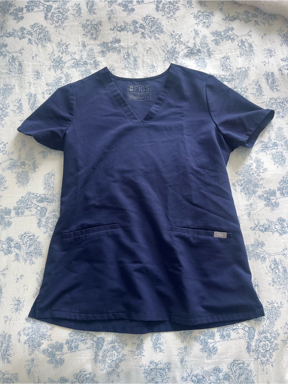 FIGS Casma Scrub Top